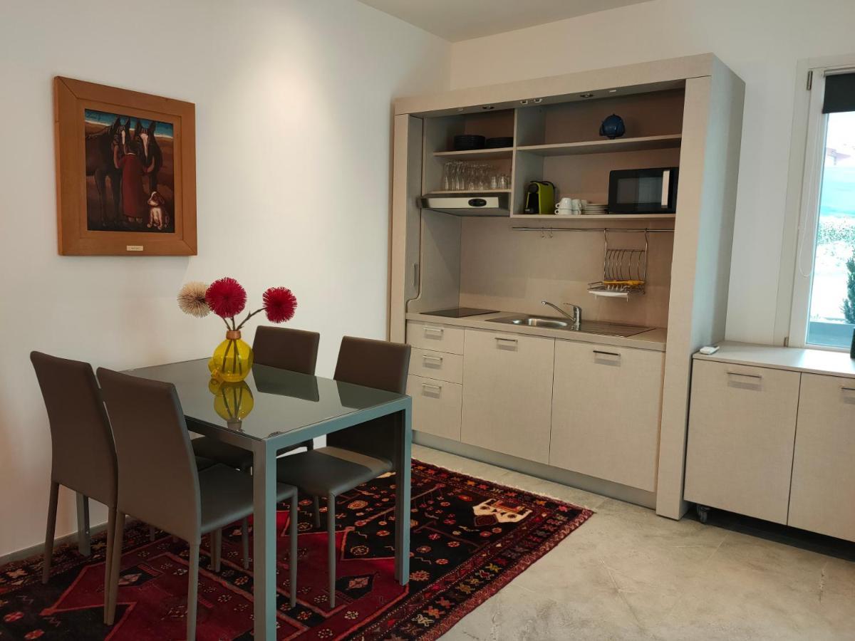 Iris Ar Holiday-Home 페스키에라델가르다 외부 사진