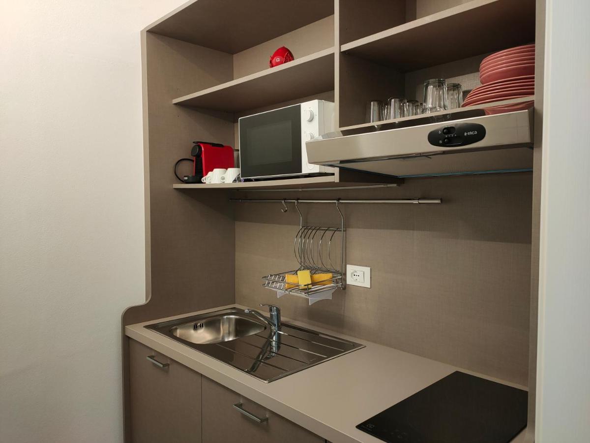 Iris Ar Holiday-Home 페스키에라델가르다 외부 사진